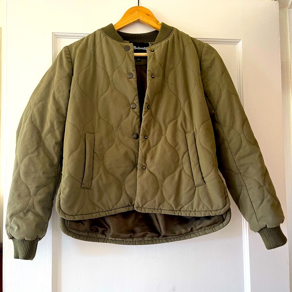 Madewell bomber jacket XXS. Very good condition. No notable flaws.